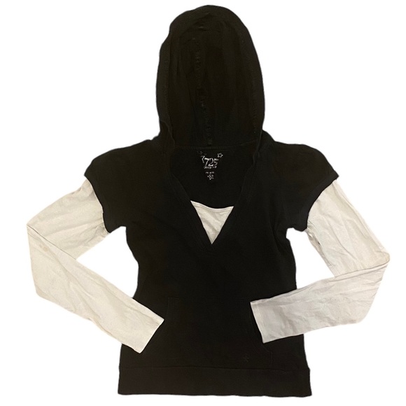 725 Originals Tops - 725 ORIGINALS BLACK AND WHITE Y2K HOODIE SIZE SMALL
